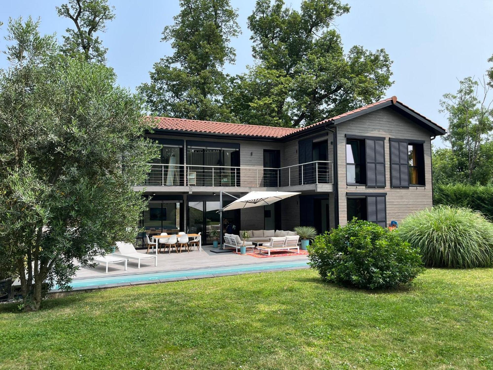 Villa Piscine A Proximite De Lyon Chaponost Exteriér fotografie