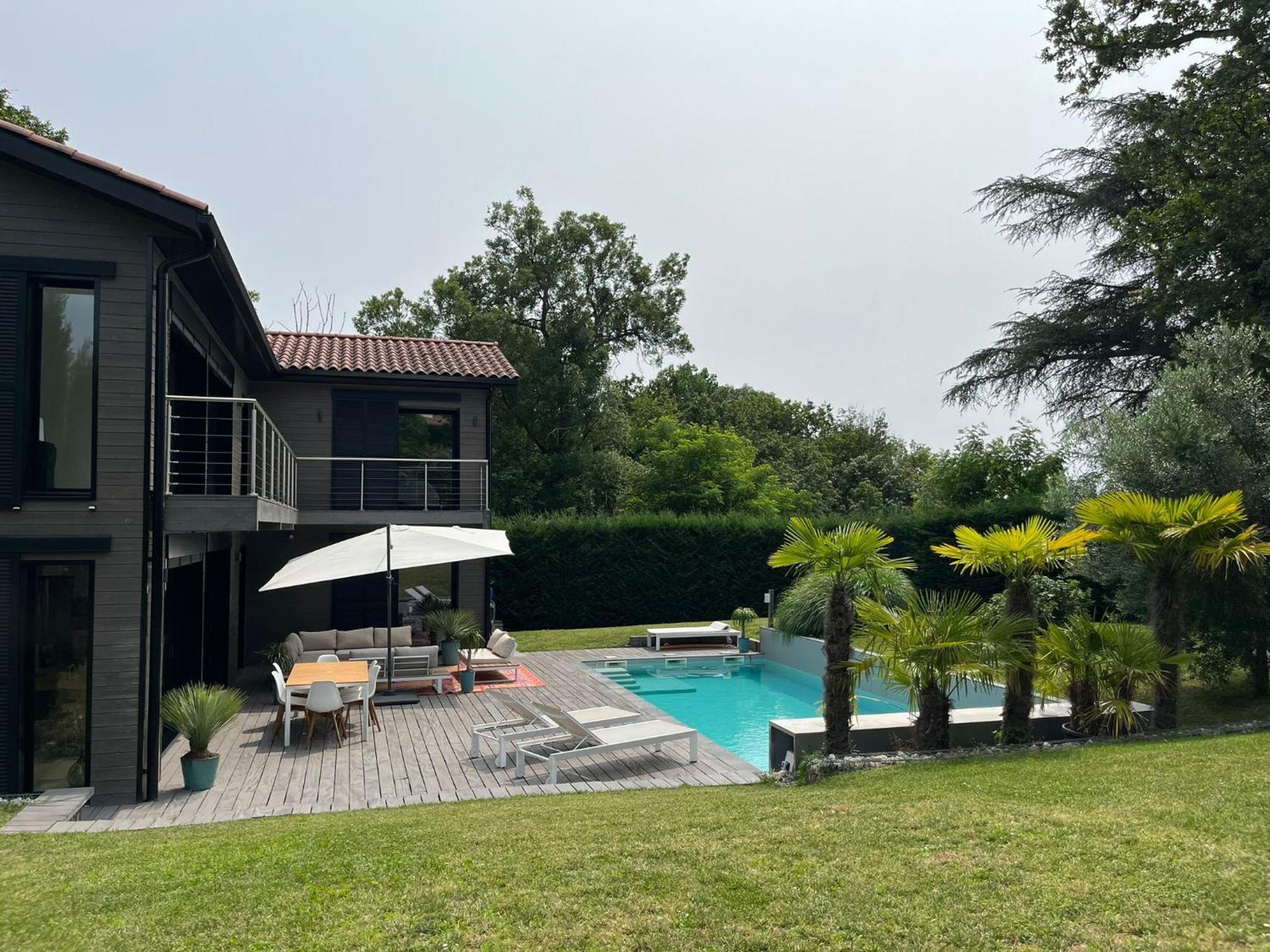 Villa Piscine A Proximite De Lyon Chaponost Exteriér fotografie
