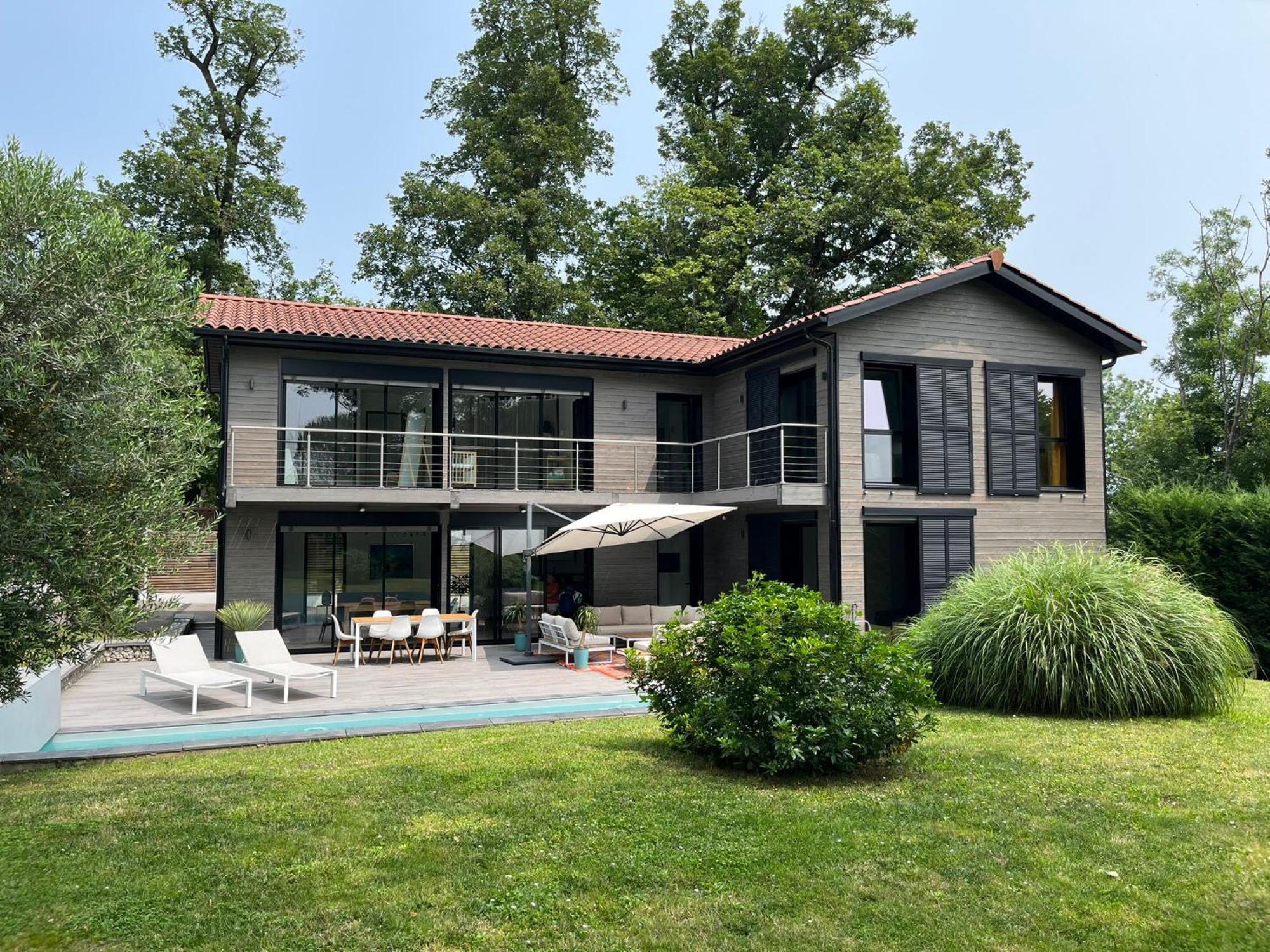 Villa Piscine A Proximite De Lyon Chaponost Exteriér fotografie